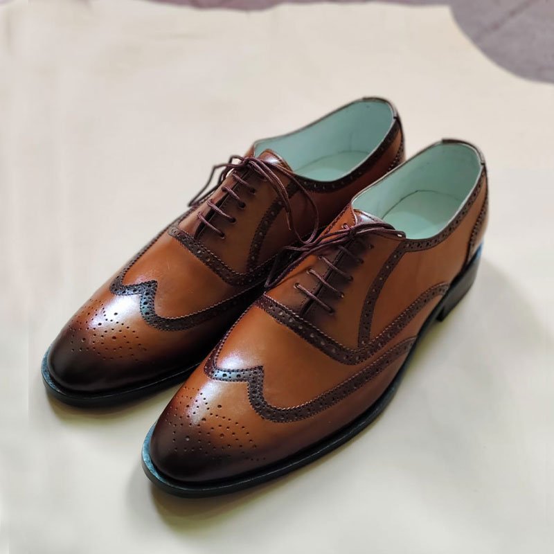 Handmade Men’s Brown Leather Wingtip Brogue Oxford Business Shoes left view