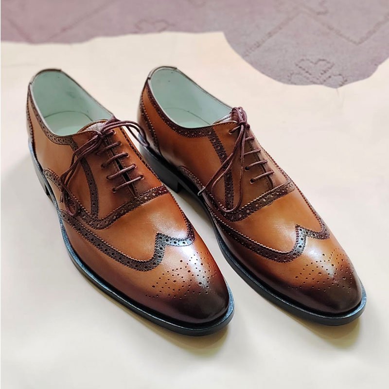 Handmade Men’s Brown Leather Wingtip Brogue Oxford Business Shoes side view